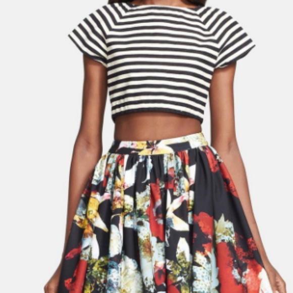 Alice + Olivia Tops - MDW SALE Alice + Olivia Striped Crop Top
